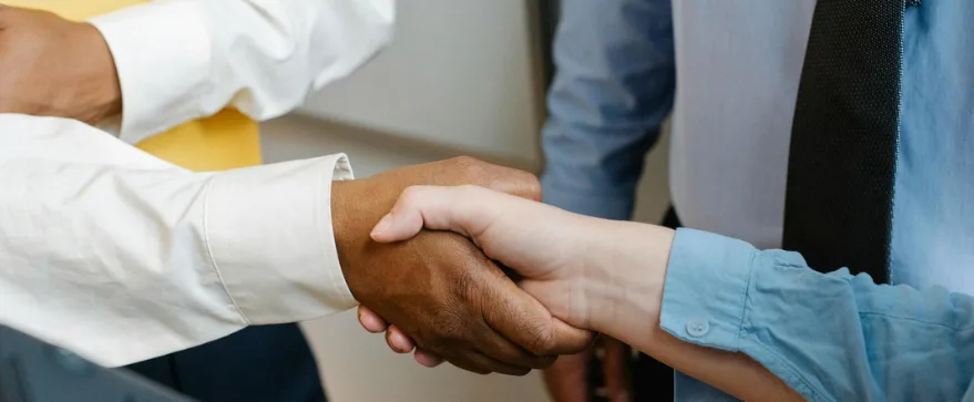 deadlock håndtryk ejeraftalershareholders' agreement statutes handshake